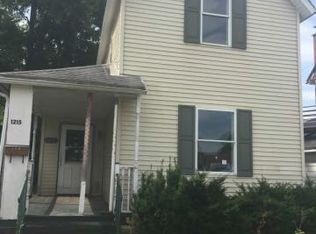 1215 W Marion St, Elkhart, IN 46516