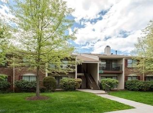 204 Irving Pl, Basking Ridge, NJ 07920