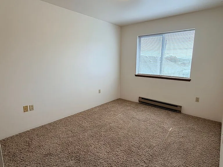 511 Yakima St — Photo 11