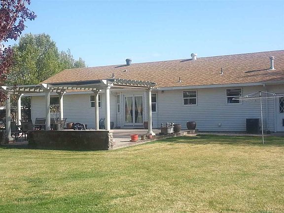 3rd image of 5031 Sandalwood Dr