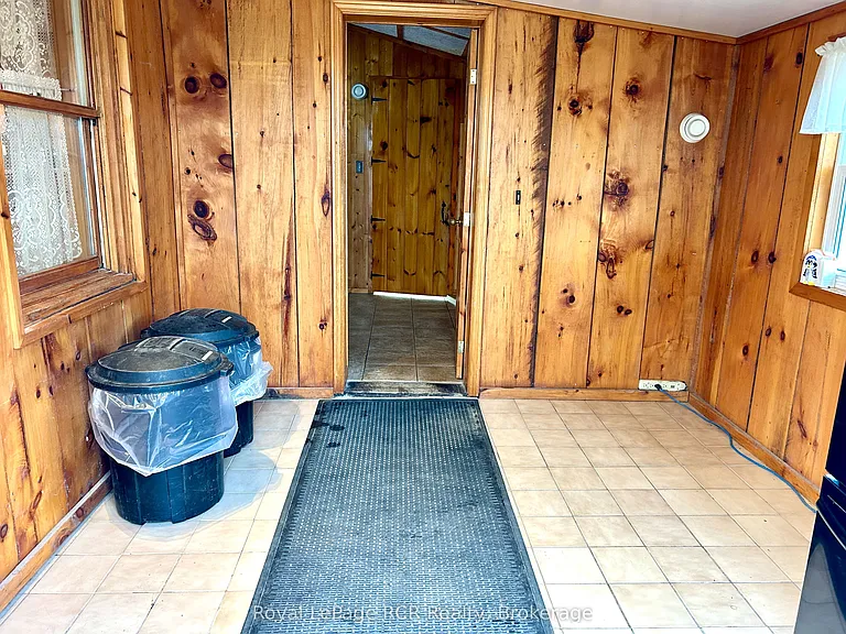 324097 The Glen Rd — Photo 9