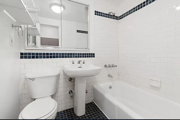 Rented by Douglas Elliman | media 23