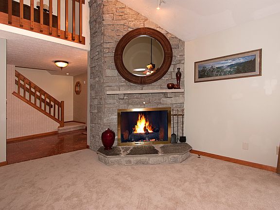 4th image of 3326 Cherryridge Dr
