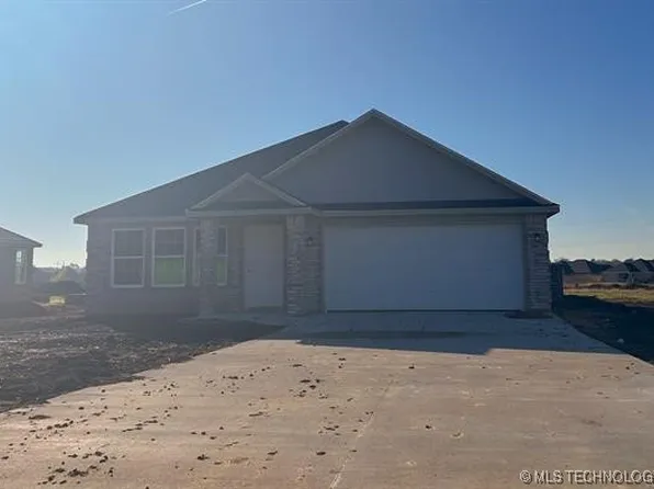 3431 Little John Dr, Durant, OK 74701