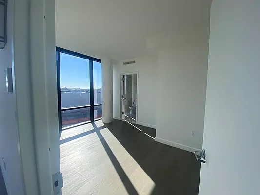 Rented by YouYork Management LLC | media 5