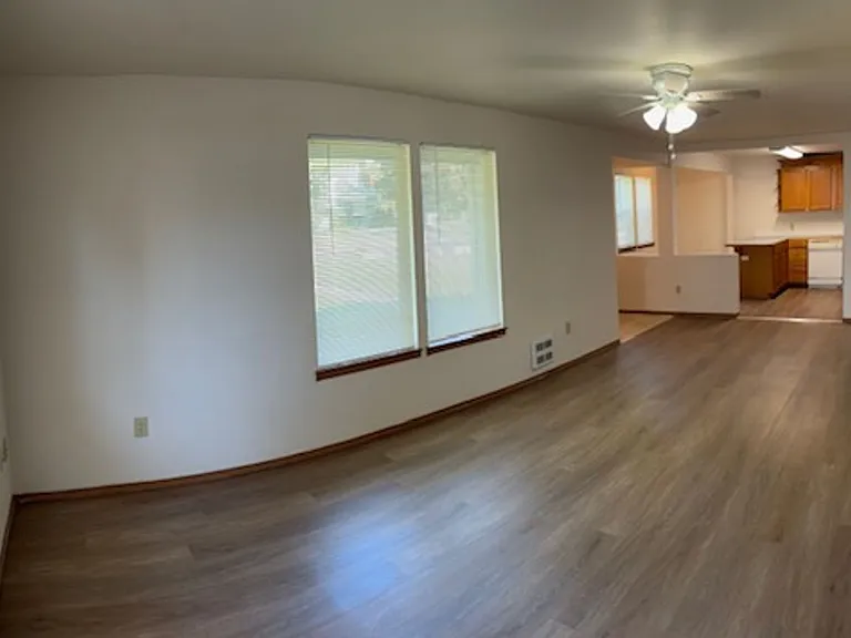 4711 N Lincoln St — Photo 5