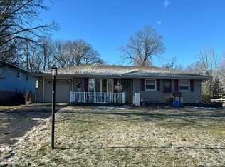 1604 Springfield Rd, East Peoria, IL 61611