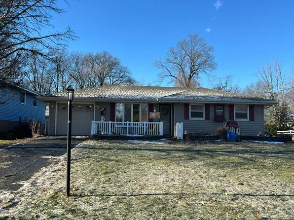 1604 Springfield Rd, East Peoria, IL 61611