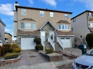15 Furness Pl #3, Staten Island, NY 10314