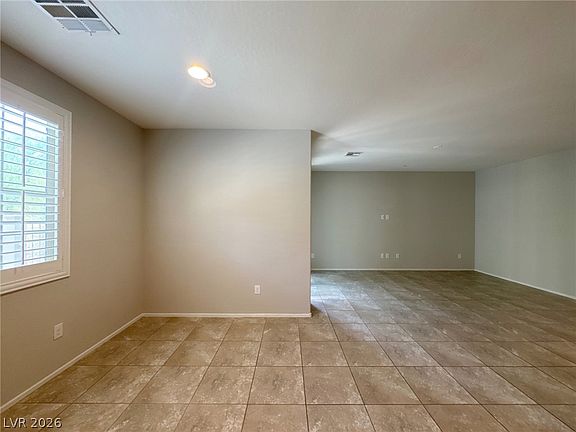 4th image of 6132 Scarlet Leaf St