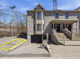 2107 Avenue De Melrose, Montreal, QC H4A2R6