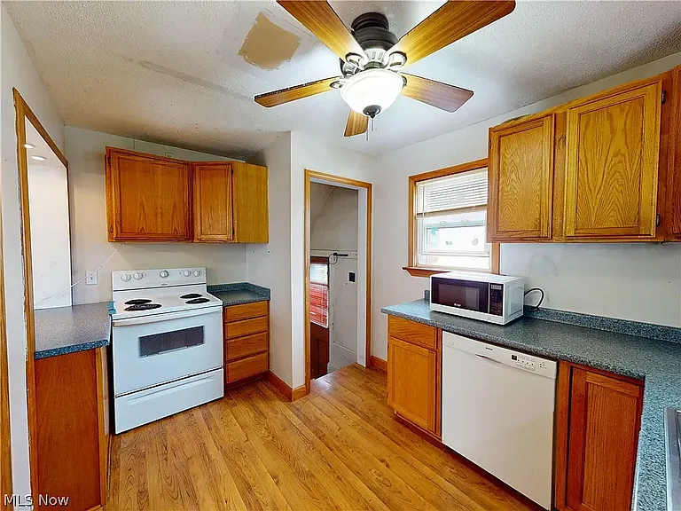 1801 Malasia Rd — Photo 4