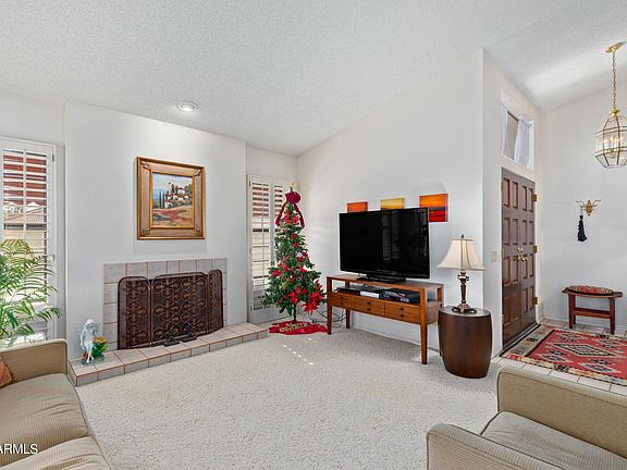 5th image of 10406 E CHESTNUT Drive
