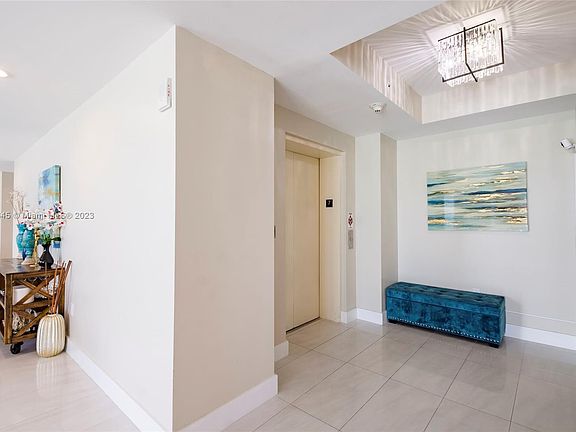3rd image of 301 S Gulfview #702