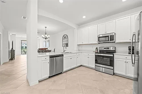 2605 Vine Ave Photo 1