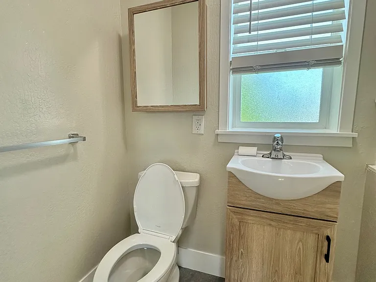 1 bed, 1.0 bath, 460 sqft, $1,450 — Photo 11