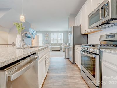 1214 Ashbury St, Charlotte, NC, 28216