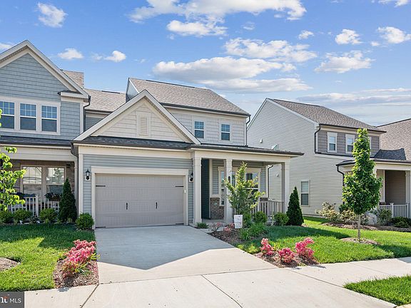 3rd image of 16093 Calla Lily Ln