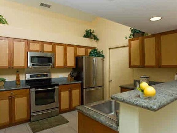 5th image of 75-309 Malulani Dr