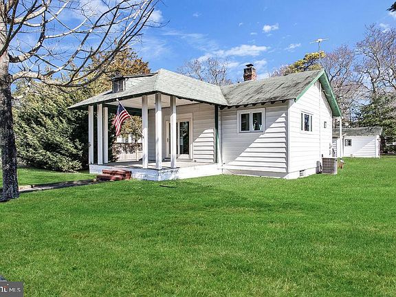 4th image of 318 Henley Ave