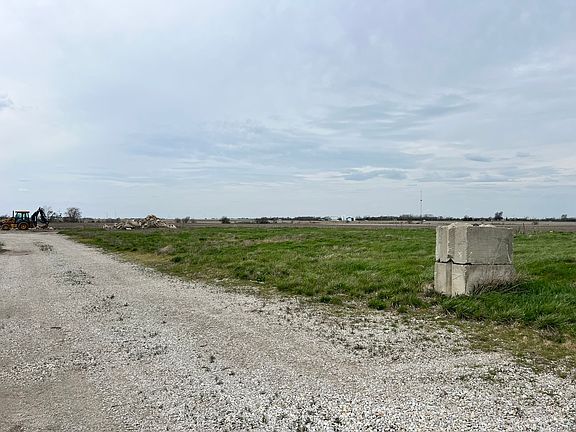 3rd image of 40598 State Route 49 Rd