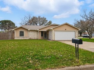 1200 Timbercrest Dr, Benbrook, TX 76126