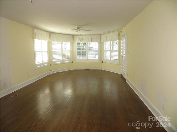 2nd image of 114 Blue Sky Ct
