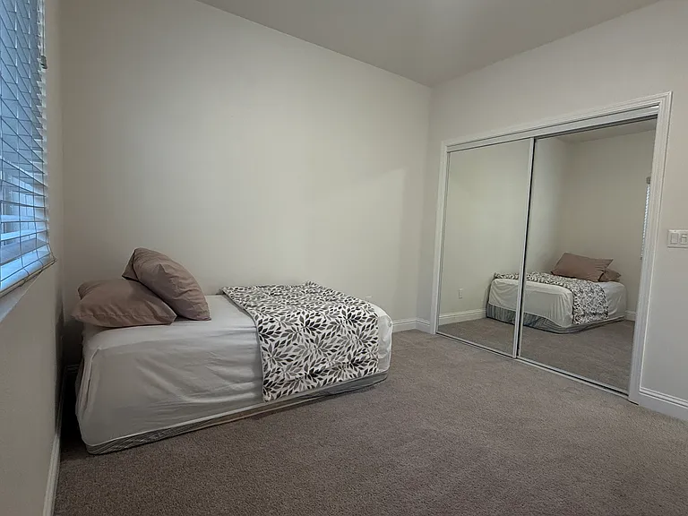 9413 Carter Ct — Photo 10