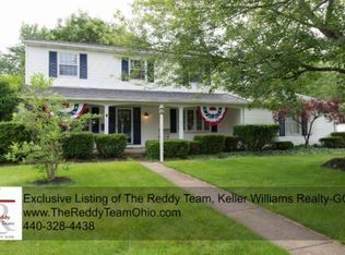 377 Briar Lake Dr, Elyria, OH