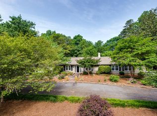 5417 Carmel Park Dr, Charlotte, NC 28226