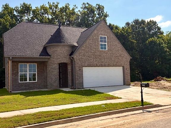 3rd image of 9760 N Bloomington Cir