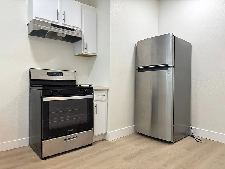 207 S Berendo St #103 — Photo 6