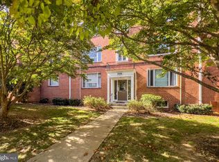 10406 Montrose Ave APT 1, Bethesda, MD 20814