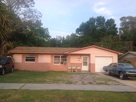 2nd image of 2400 17th St S