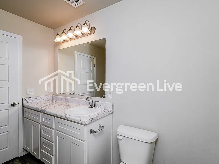 14227 N 74th East Ave — Photo 13