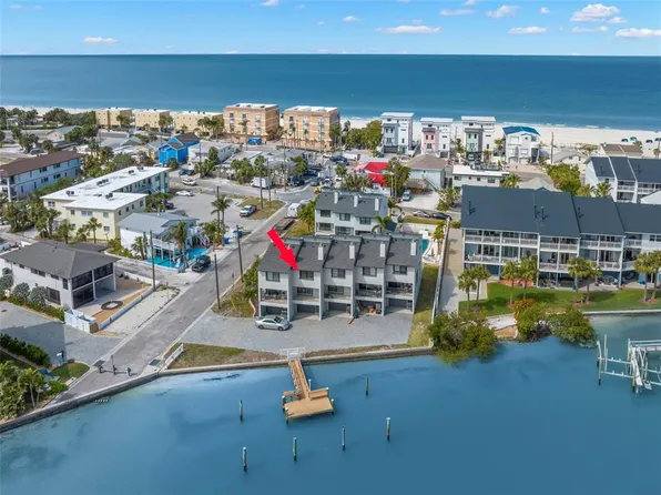 9901 1st St E APT D, Treasure Island, FL 33706