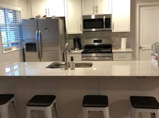 1703 Catalpa Dr APT D, Royal Oak, MI