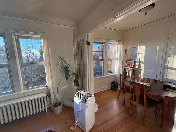 5th image of 5005 Phinney Ave N #105