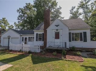 6499 Crossview Rd, Seven Hills, OH 44131