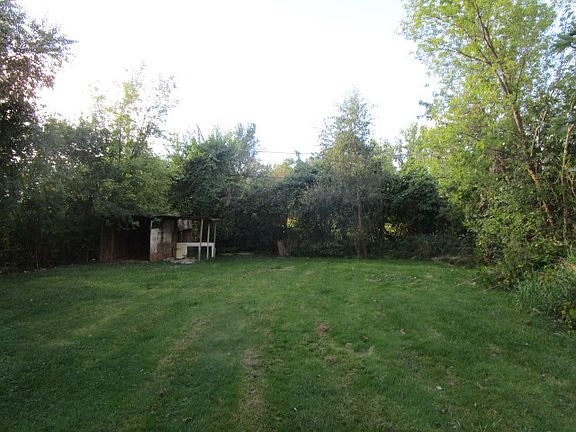 4th image of 3221 W Duggald Ave