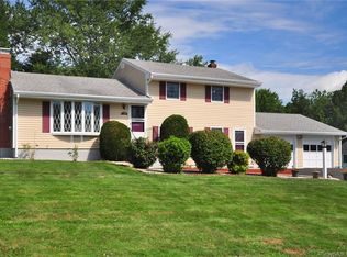 20 Griswold Dr, Windsor, CT 06095