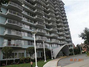 1st image of 1088 Delaware Ave