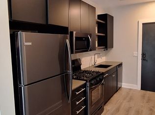 941 W Belmont Ave #5-506, Chicago, IL 60657
