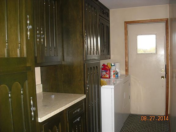 5th image of 2383 E Arnold Ln