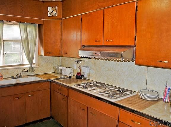 5th image of 642 Menoher Blvd