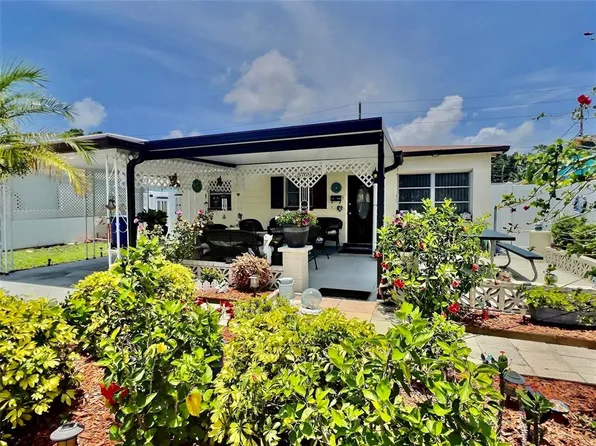 5769 Dartmouth Ave N, Saint Petersburg, FL 33710