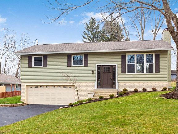 2nd image of 2085 Cherokee Dr