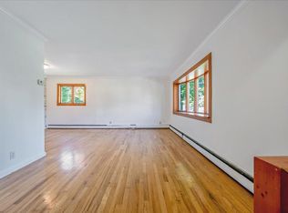 24904 82nd Ave, Bellerose, NY 11426
