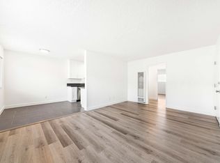 638 W 79th St #M6, Los Angeles, CA 90044
