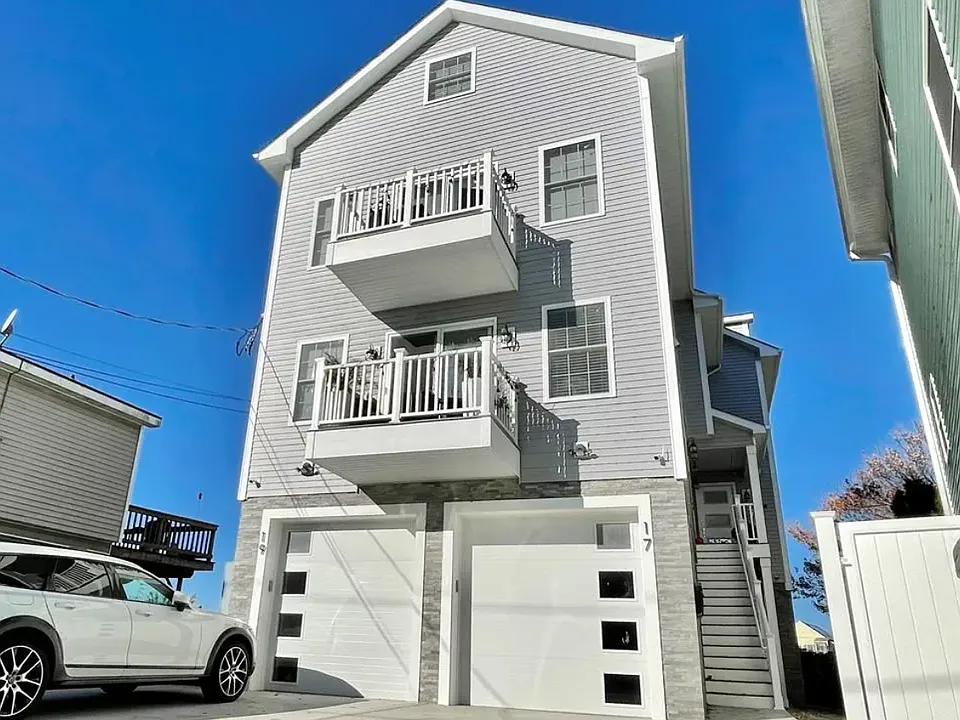 17 Maddox Ave
